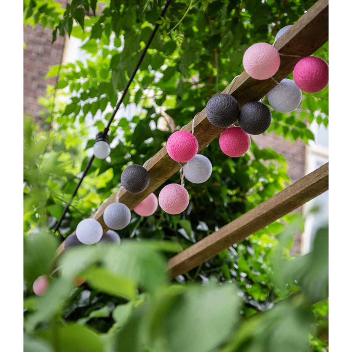 Outdoor light pendulum - Roza