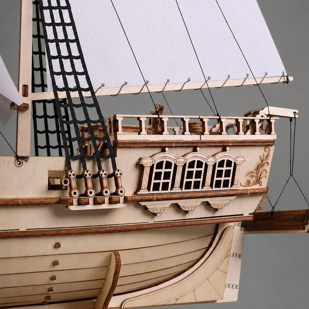 Brigg aus Holz zum Bauen Eisberg – 3D-Holzpuzzle 311 Teile, Schiffsmodell mit Segeln und Takelage, Modellbausatz ab 12 Jahren