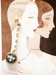 Bee Cameo Dangle Earrings With Pearls