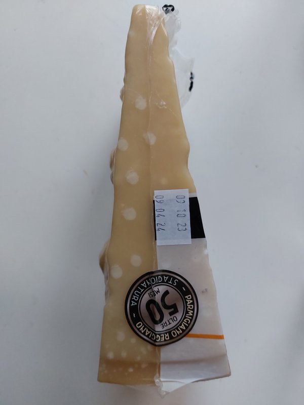 Parmigiano Reggiano DOP - 50+ months aged price/kg