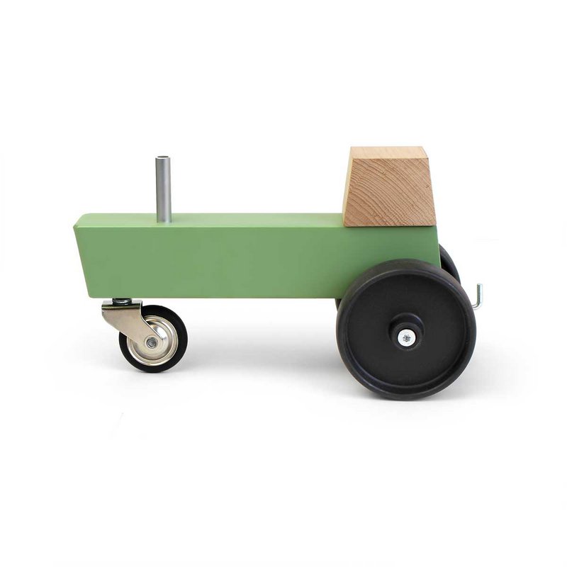 Floris plane sur le tracteur 2