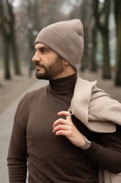NAOMI hat – 100% merino wool – taupe