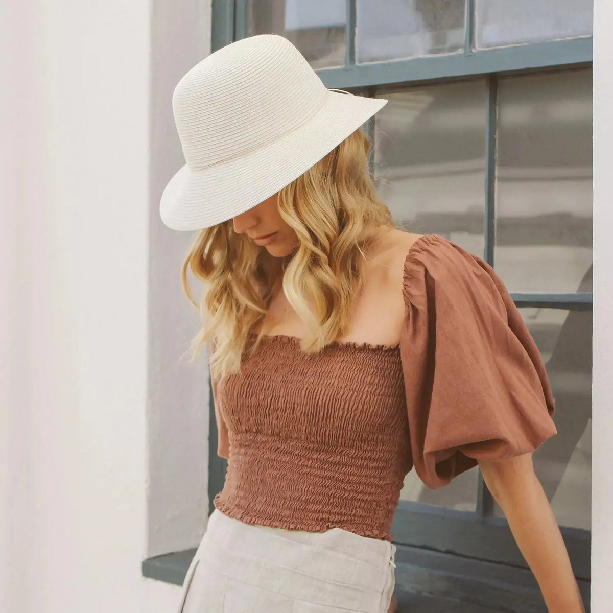 Lacey Bucket