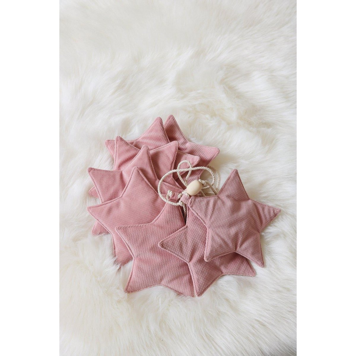 Guirlande en velours « Soft Pink Dust » avec étoiles