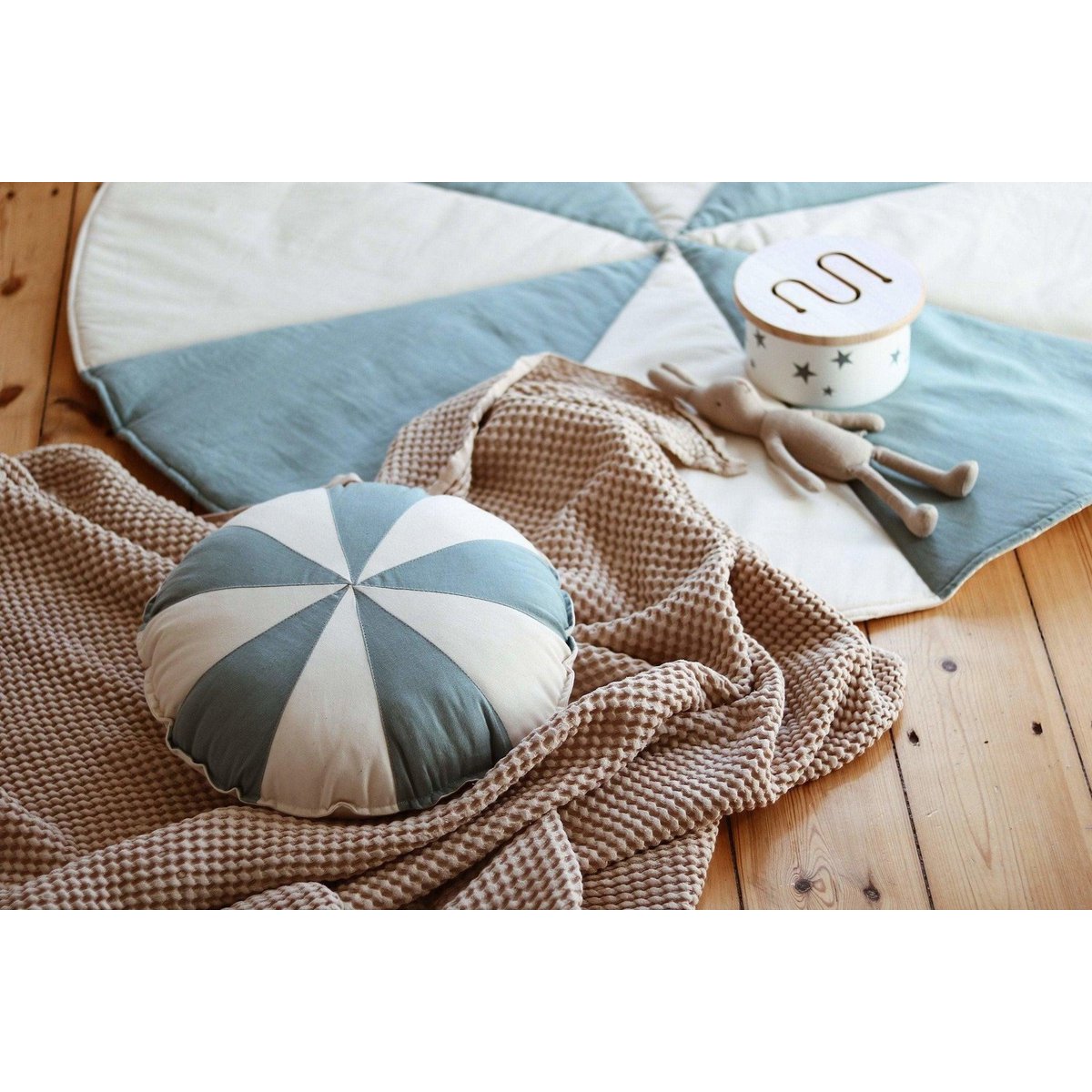 "Blue Candy" rund patchworkmåtte