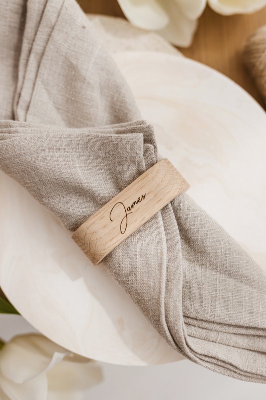 Elegant Personalized Oak Wood Oval Napkin Ring, Custom Engraved Table Decor for Weddings, Dinner Parties, and Home Dining, Wedding Favor