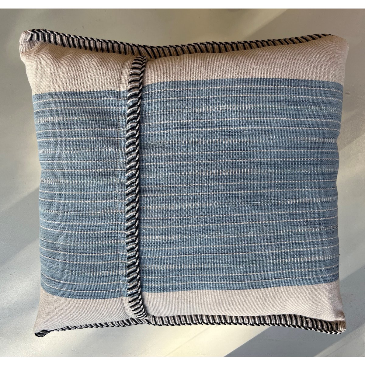 Kissen Azure – Hellblau Creme