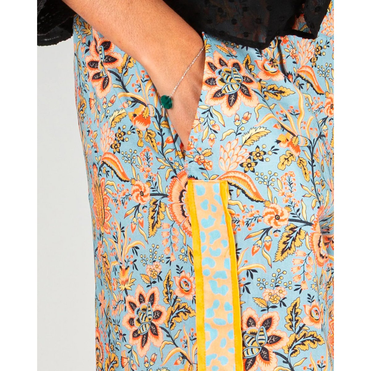 Pantaloni fluidi da donna con stampa Lolem blu