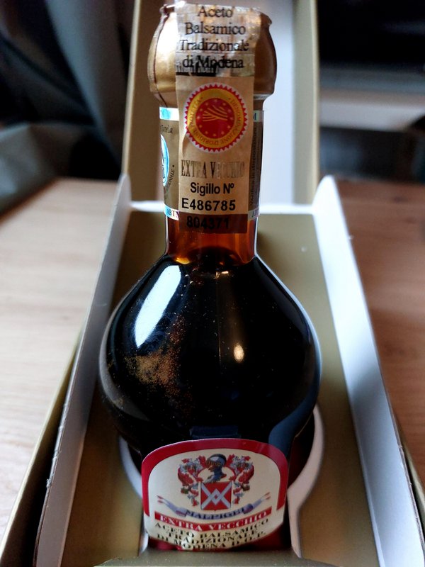 Balsamic Vinegar DOP Modena EXTRAVECCHIO minimum 25 YEARS AGE