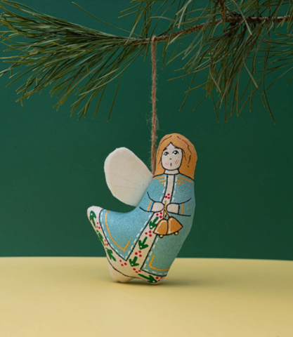Christmas choir:Angel with bells