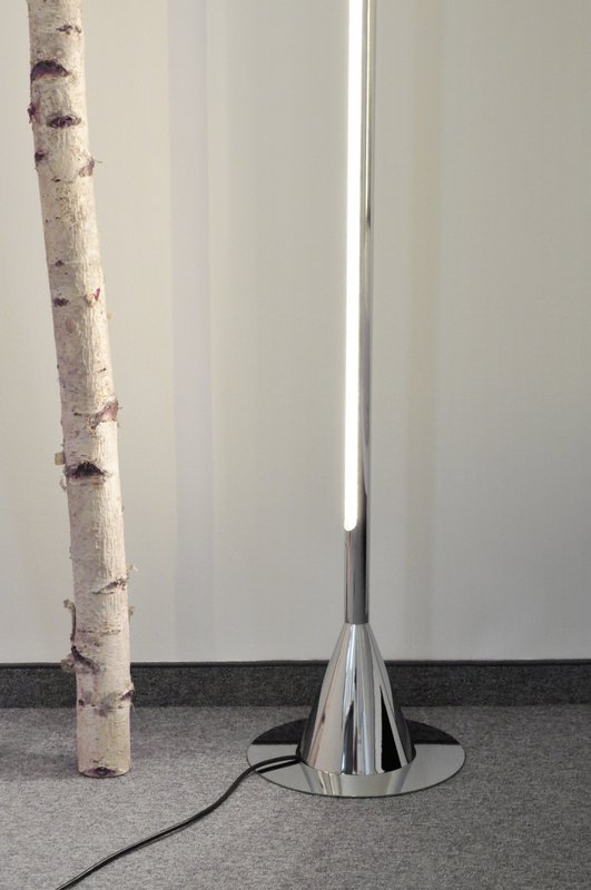 Obelisk floor lamp LED chrome
