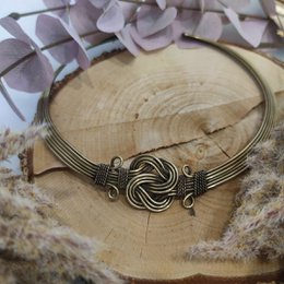 Valencia Necklace - Vintage gold