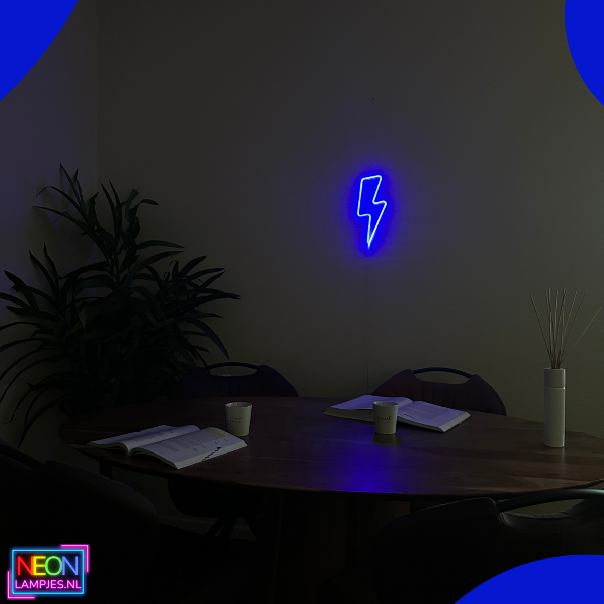 Neonlampe - Blitzblau - USB oder Batterien - 34 x 13 cm
