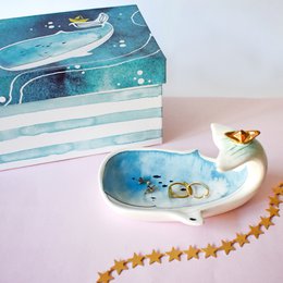 „By The Sea Whale“-Gericht mit Geschenkbox