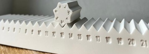 Desk calendar hand-cast