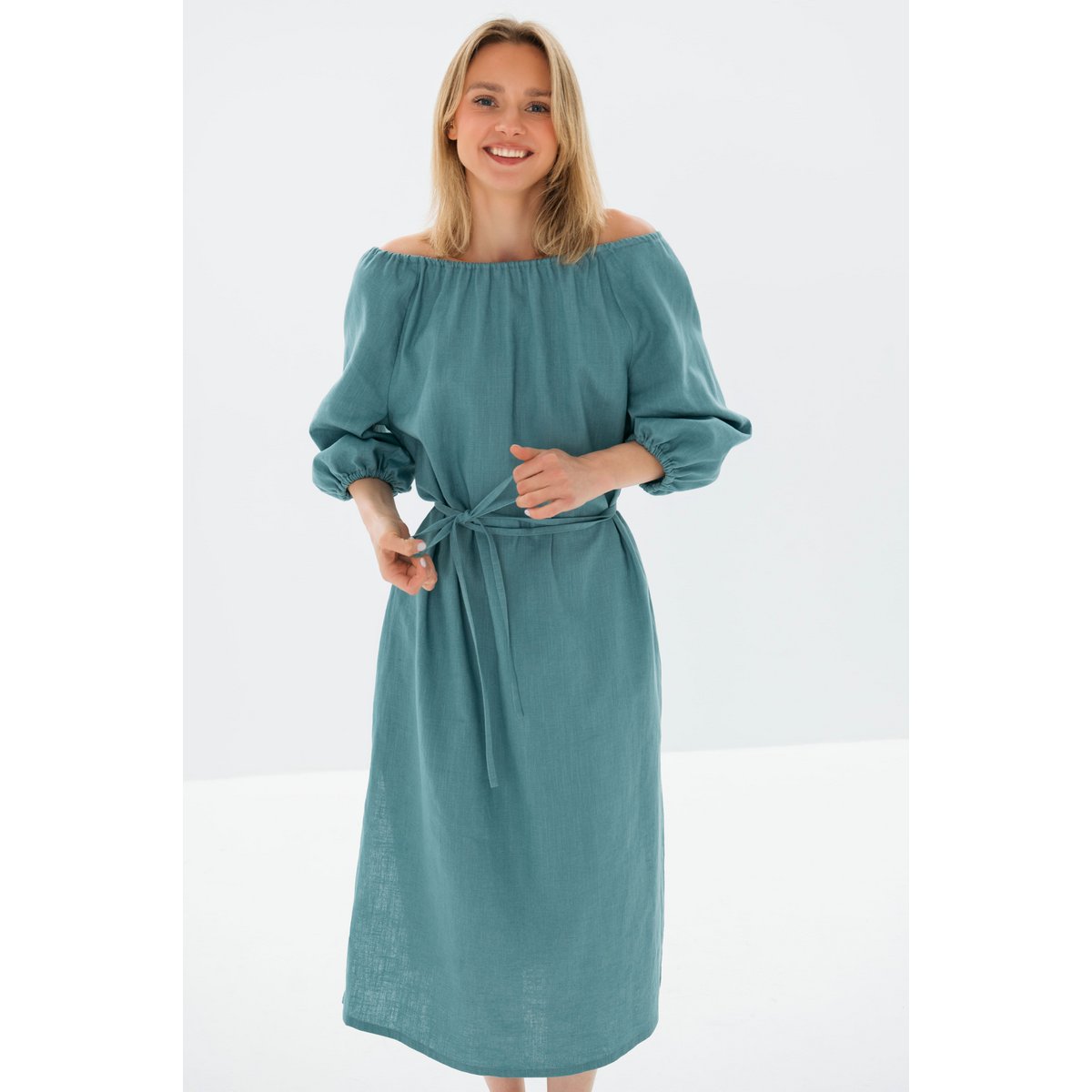 MOON — Vestido midi de lino lavado a la piedra con hombros descubiertos