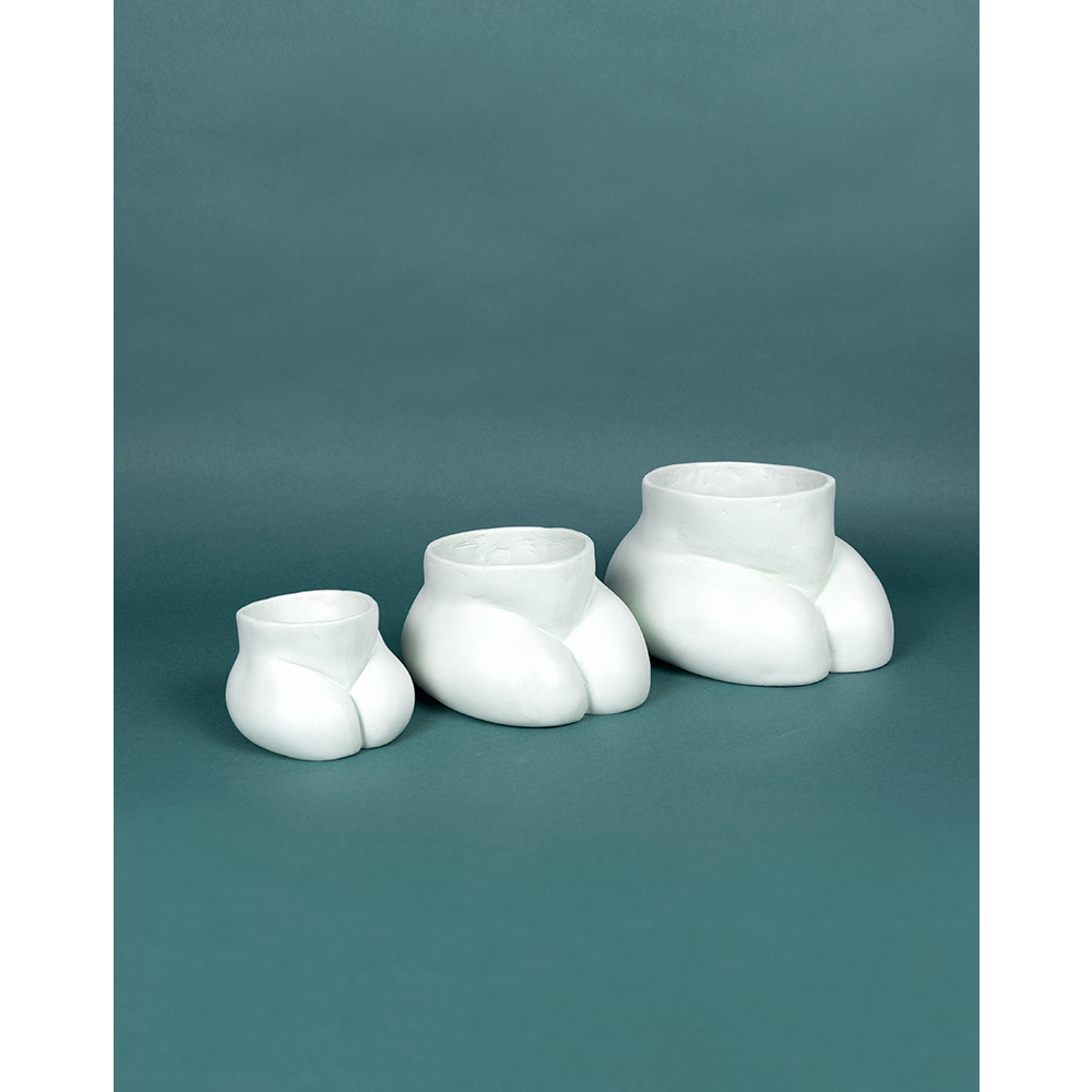 CACHE POT - SMALL BUTTLE