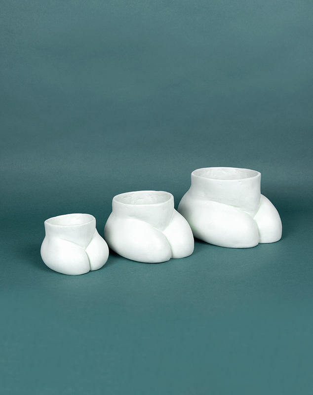 CACHE POT - SMALL BUTTLE