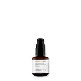 Fraîcheur de l'Aube | Invigorating Eye Contour Cream is a cream-based product designed to revitalize the delicate eye area. The product features a light, creamy texture that helps hydrate and nourish the skin around the eyes.