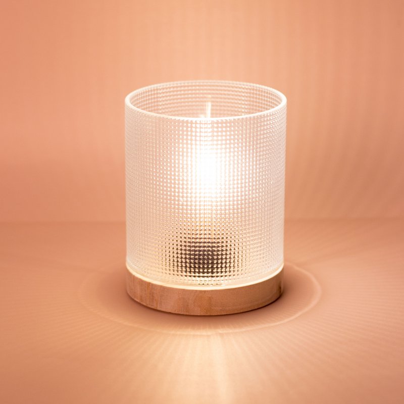 KRISTALLLAMPE MIT HOLZFUSS HF