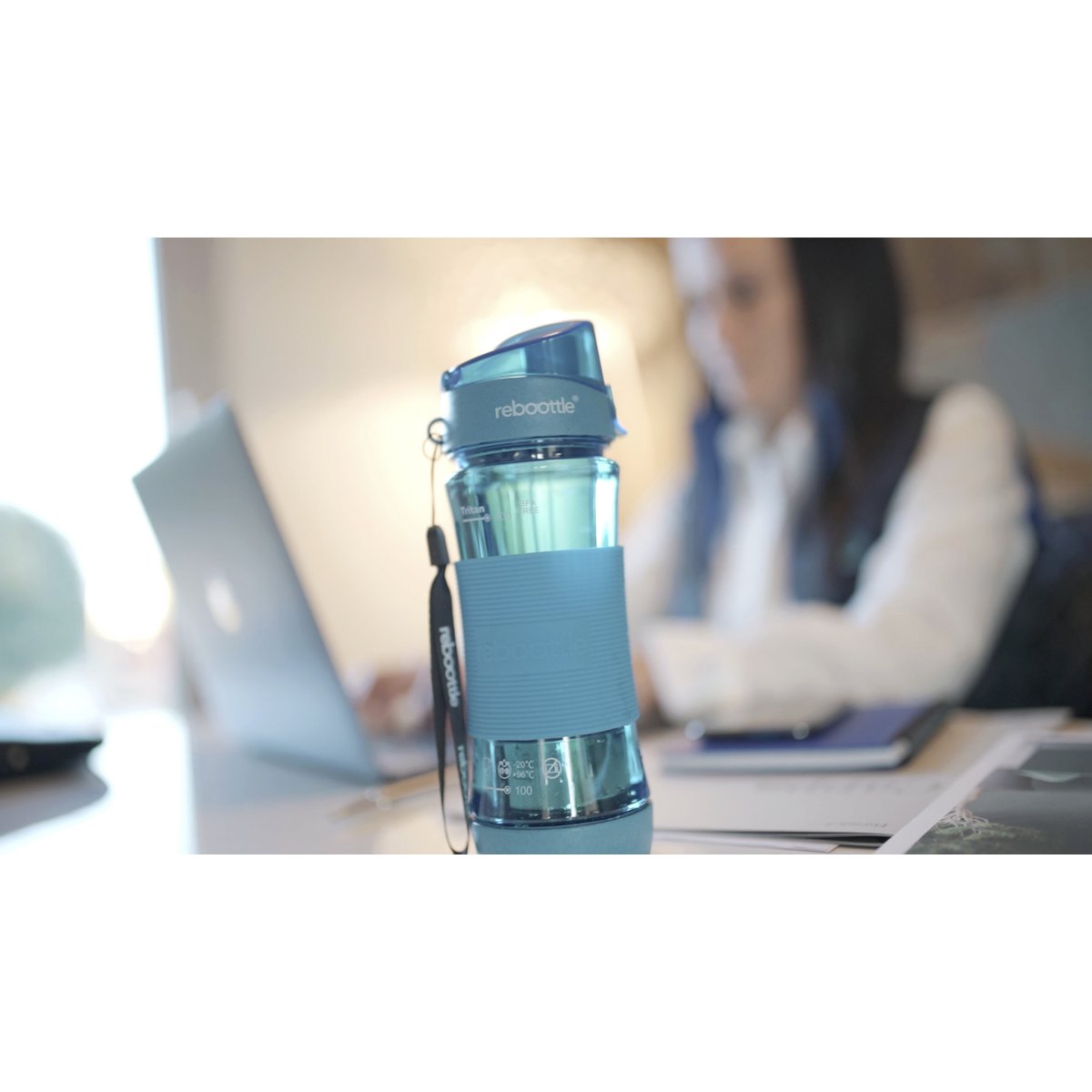 bottle · TEA  BLUE - Sustainable drinking bottle
