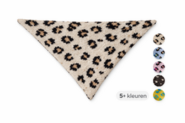 HS Triangle Scarf Panther - I 5 farver
