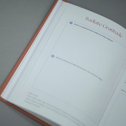 Journal | Trådbundet A5-guidede wellness-prompter
