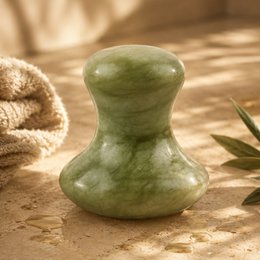 Champi Gua Sha – Green Jade Stone – Relaxation and Massage – Soothing Lifting – Natural Stone – Gift to Give