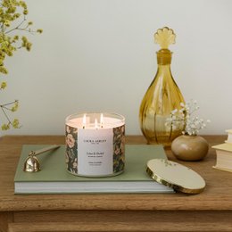 Duftkerze Laura Ashley Lotus & Orchid - 400g