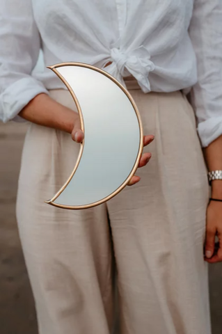 Moon mirror M