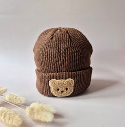 Rattle Beer Beanie - Brown Warm knitted hat for babies and toddlers