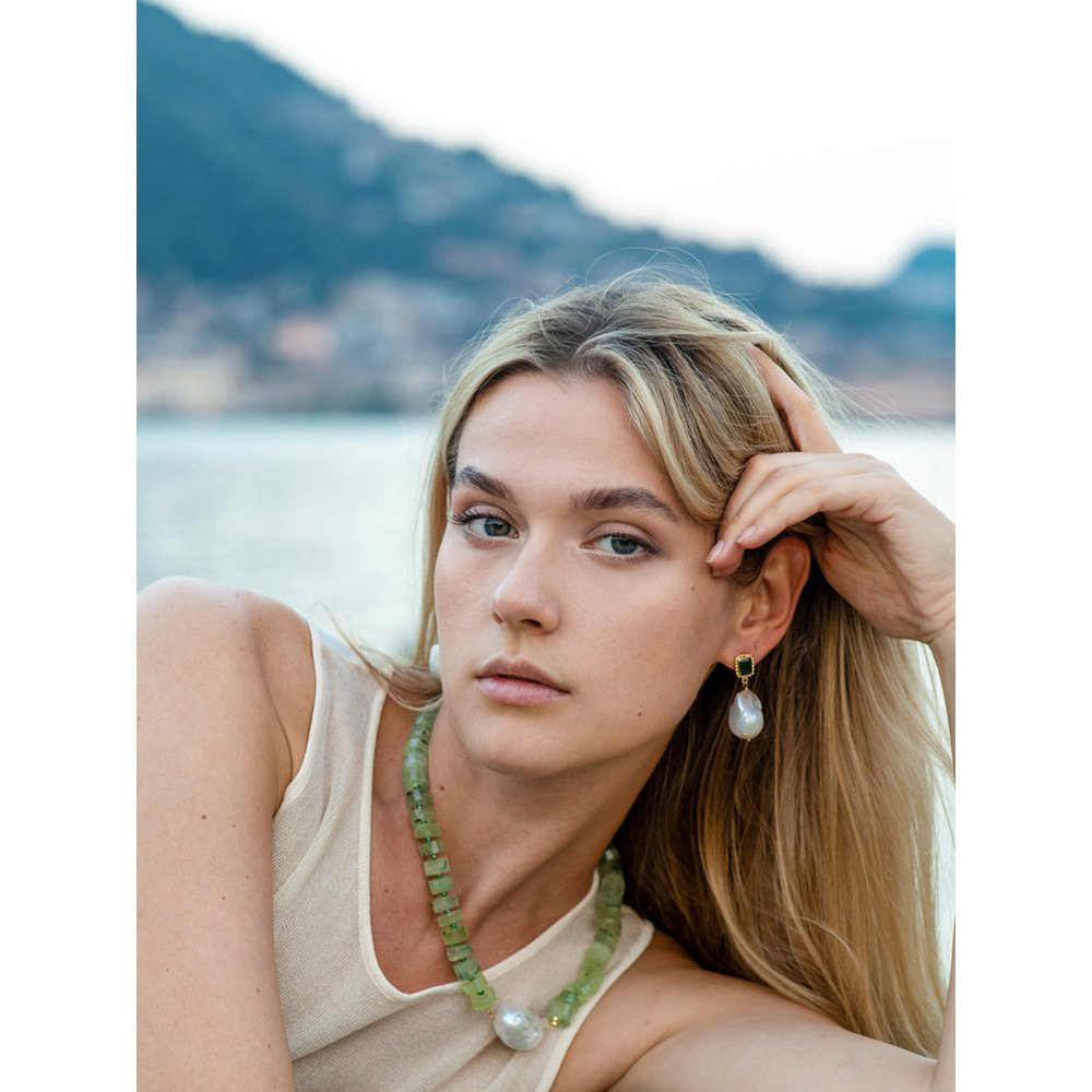 Collar de perlas y cuarzo verde Artemis