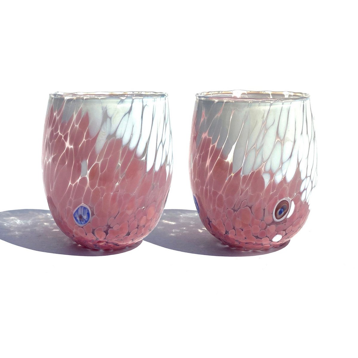 6 große zweifarbige Wassergläser aus mundgeblasenem und handgefertigtem Glas mit Murano-Murrine, Linie „I Colori di Murano“, 435 ml. Hergestellt in Italien