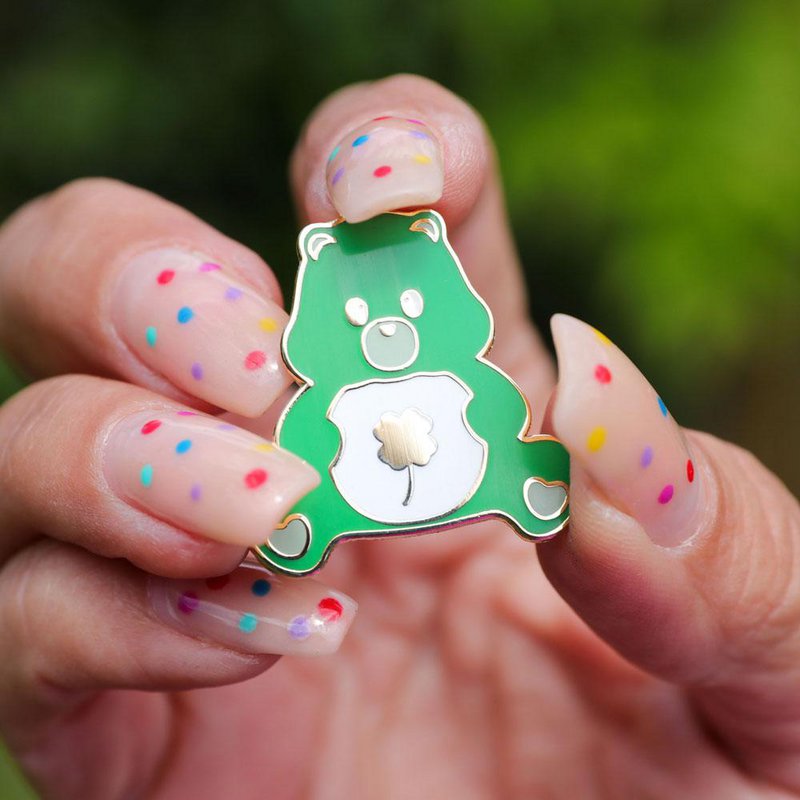 Pin's Care Bear Bonne chance