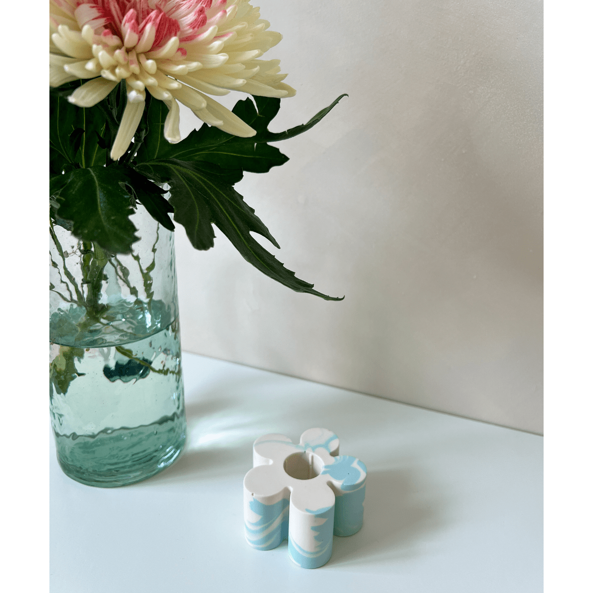Flora Candle Holder - Swirl