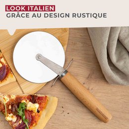 Giant pizza wheel wooden handle Fackelmann Pizza & Pasta