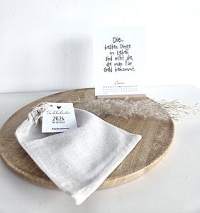 Table calendar 2026 with display