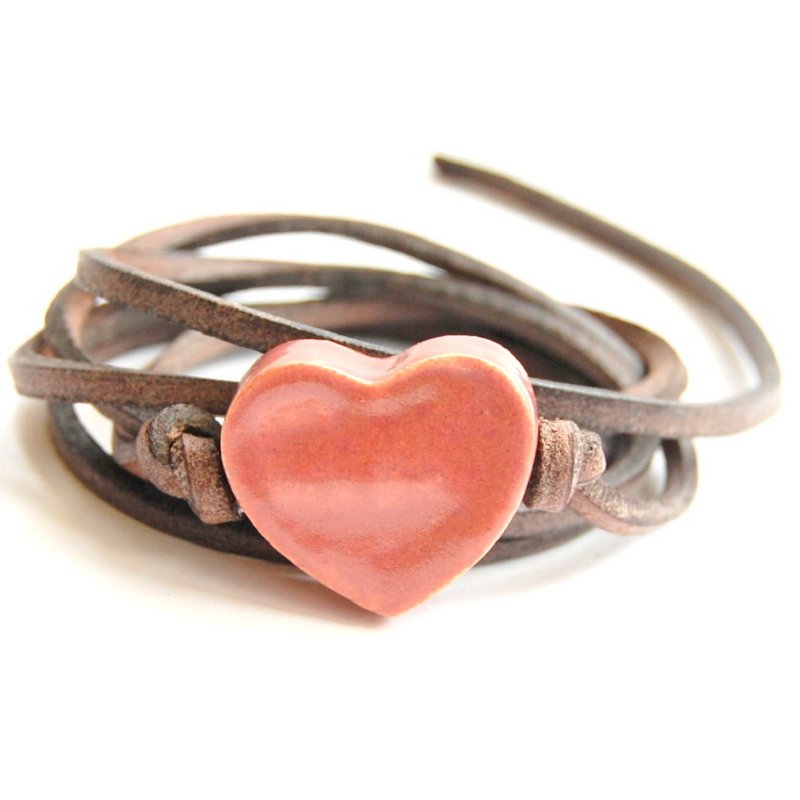 Armband Lederspitze mit altrosa Herz