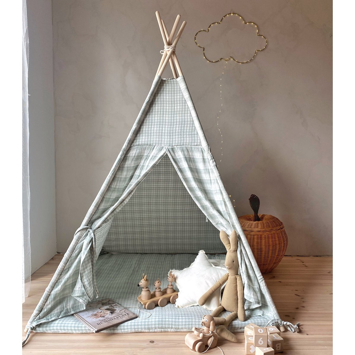 Mint - Tipi, ein Zelt für Kinder mit doppelseitiger Musselin-Bodenmatte