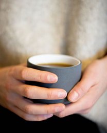 Cappuccinobecher Fundament | dunkelgrau / weiß