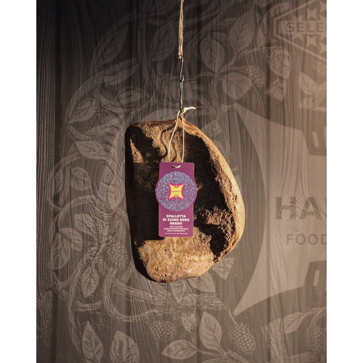 🇬🇧 Shoulder of Umbrian wild black pig - seasoned artisanal cured meat