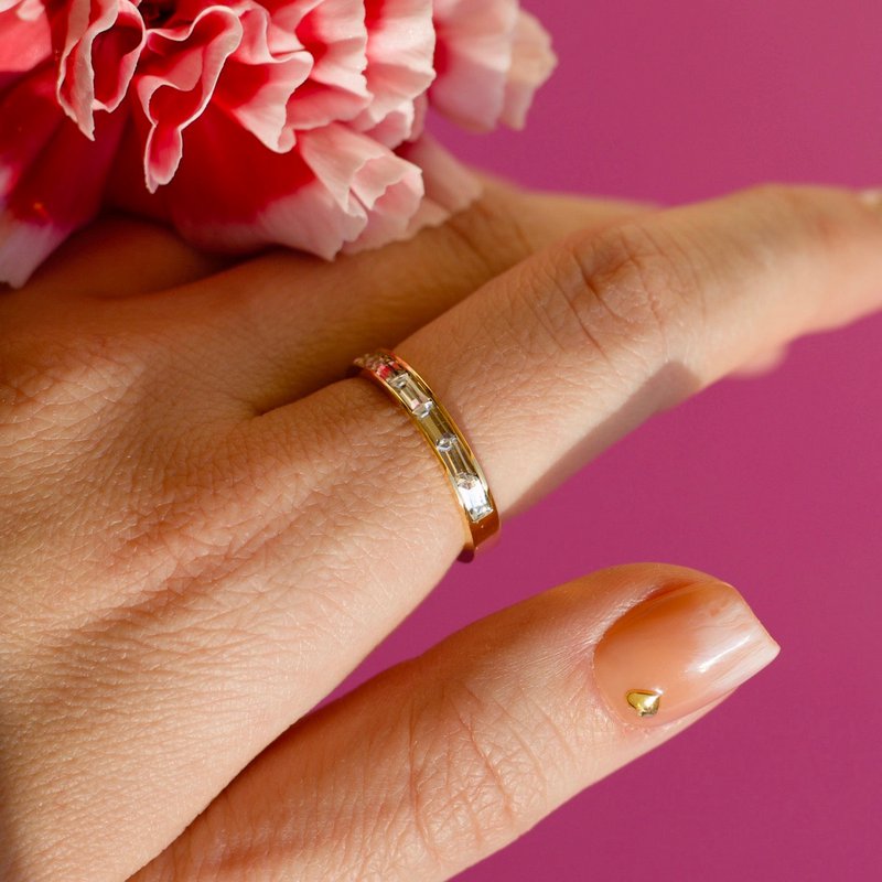 Samoa - Dainty Baguette Crystal Gold Band