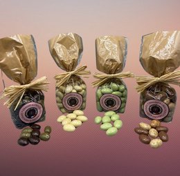 Coffret de Délices Provençaux : Amandes en Chocolat et Olivettes 🍫🍈