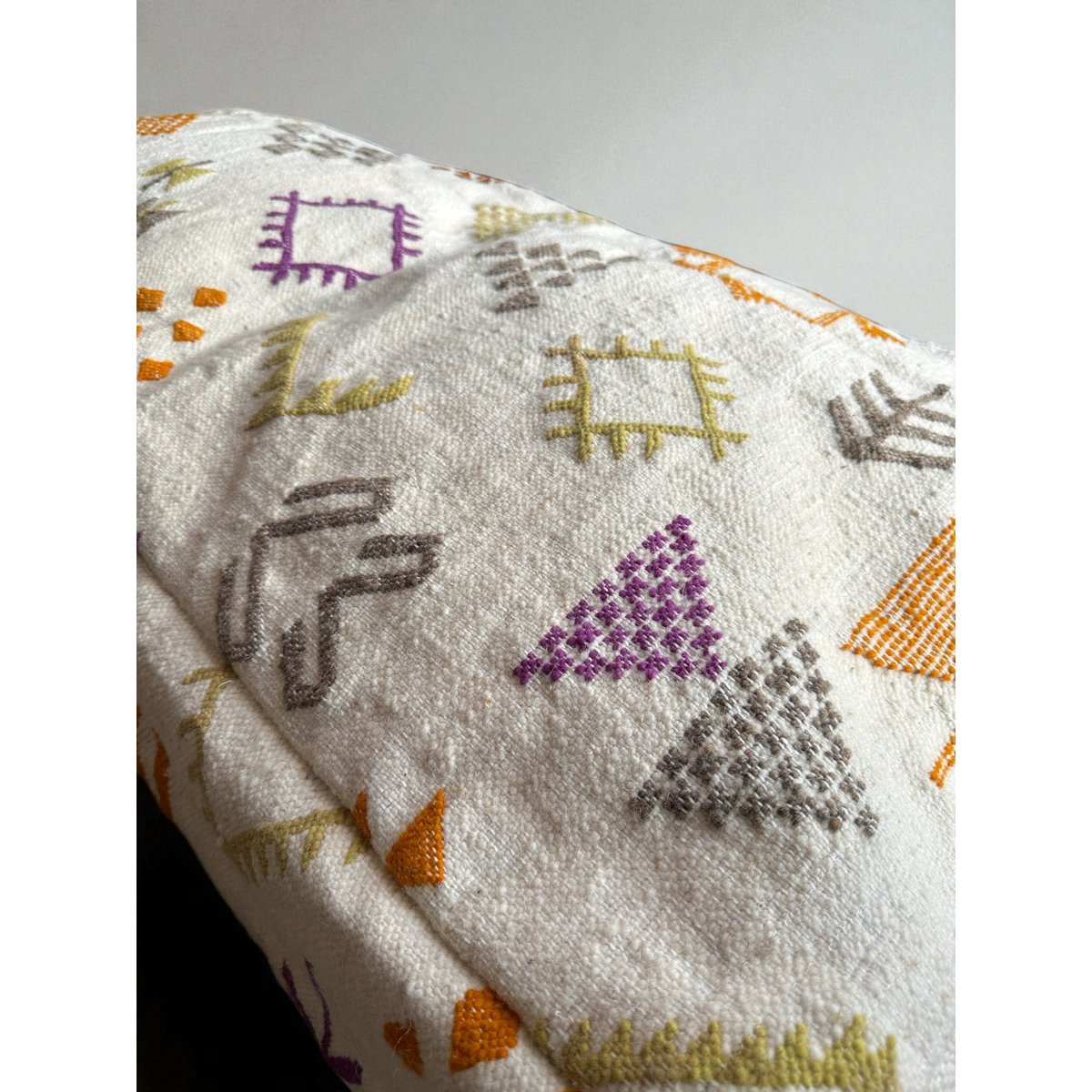 LEY! Large floor cushion - Colorful Line - Remie