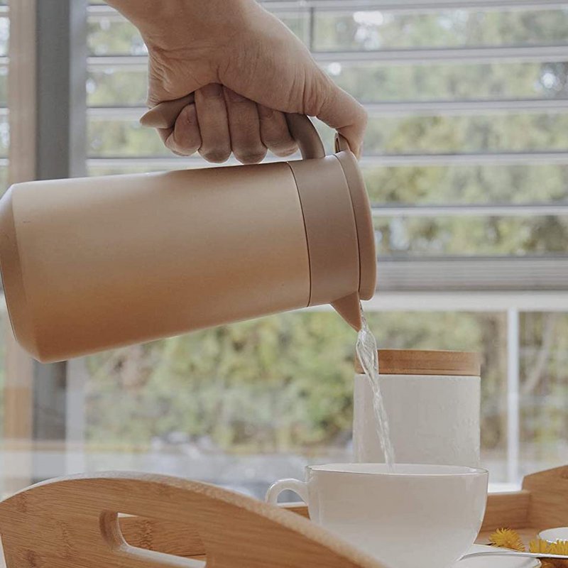 Thermos flask 0.8 liter gold