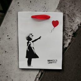 Banksy Cadeautasje (Medium) - Meisje met rode ballon