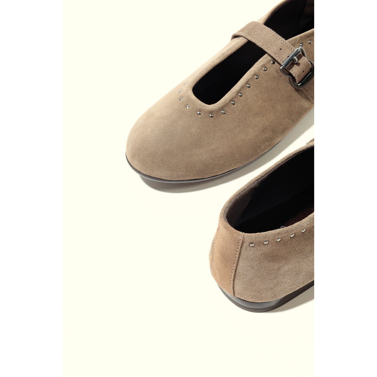 MERCHE TAUPE – Bailarinas con tachuelas
