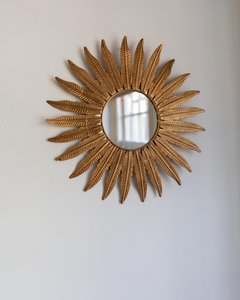 Mirror bright sun 33cm, brass with an antique finish
