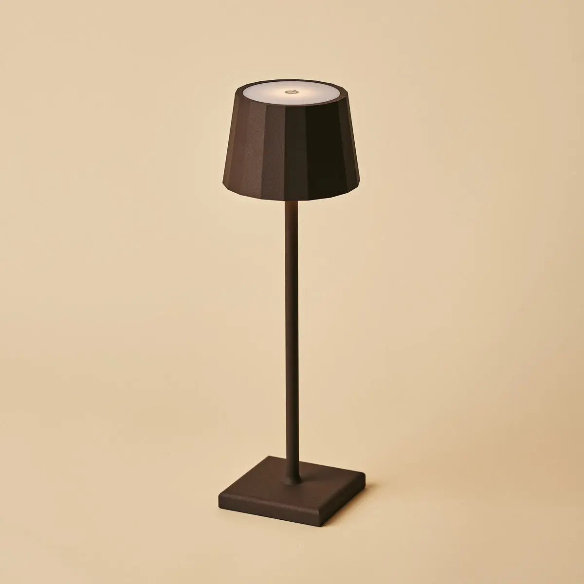 Wouter Mokkabraune wiederaufladbare Tischlampe