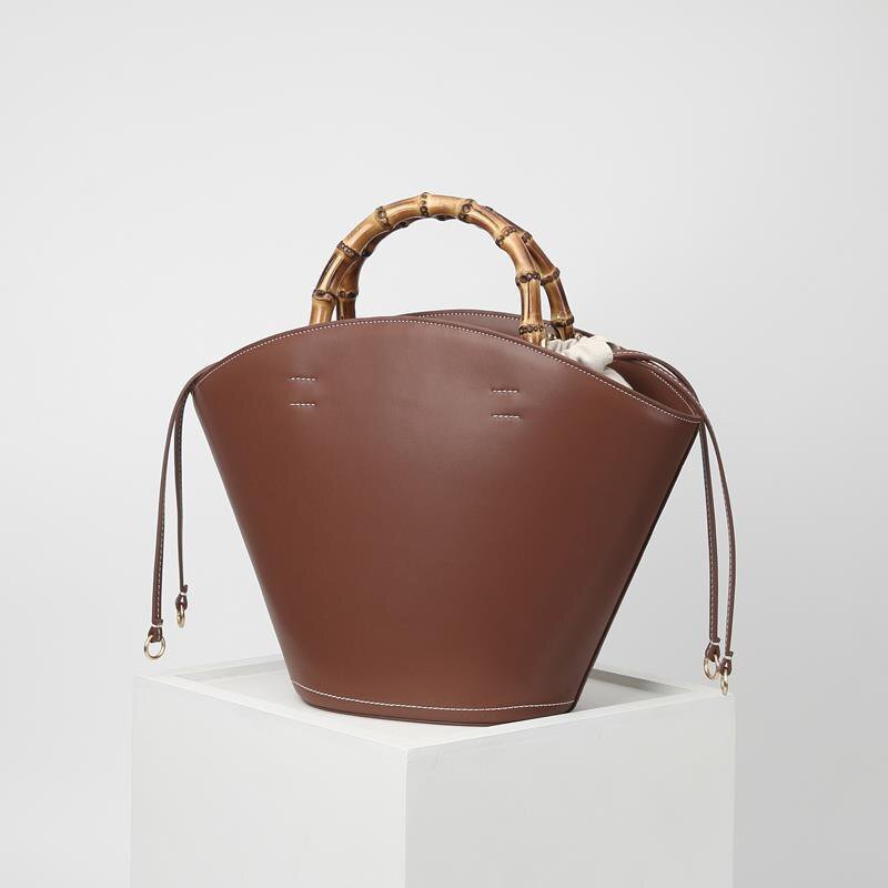 Cap-Ferrat Yatch Bambus Millésime Kakao Abendtasche